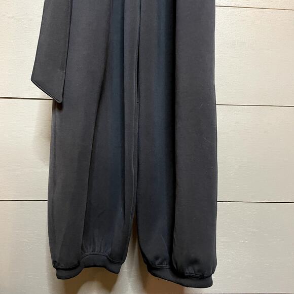 Lululemon Ease of it All V-Neck Jumpsuit Black Romper Softstreme Women's Size 10 - Picture 5 of 9